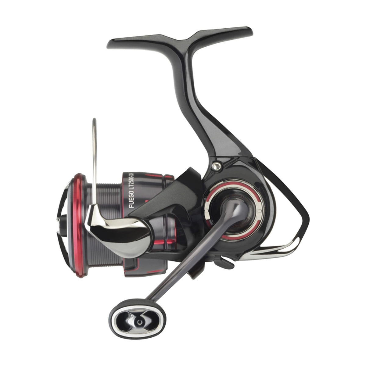 Daiwa 23 Fuego LT 2500D haspelrulle i svart och rött med Magsealed-teknologi, perfekt för fiskeäventyr.