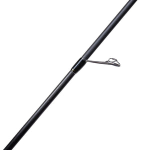 Närbild av Renzstein Beastly Stripe SU 76 lättvikts haspelspö med metallisk Microwave Line Guide för sportfiske.